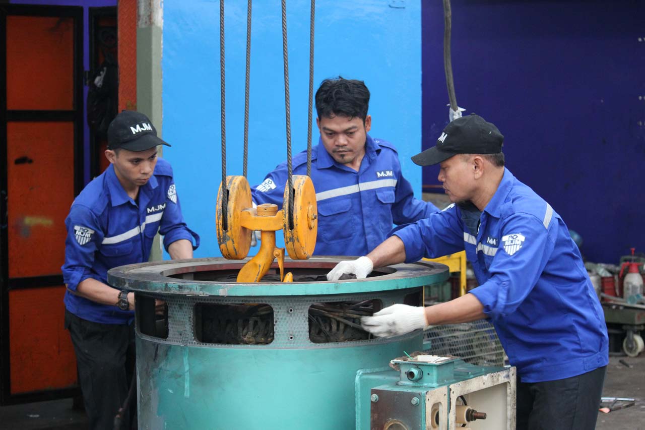 Rewinding Overhaul Dinamo Besar Industri di PT Multi Jaya Mesindotama 9